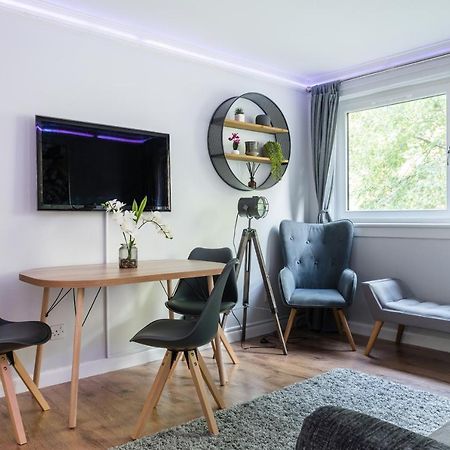 City Centre Stylish Apartment With Free Parking EDI Buitenkant foto
