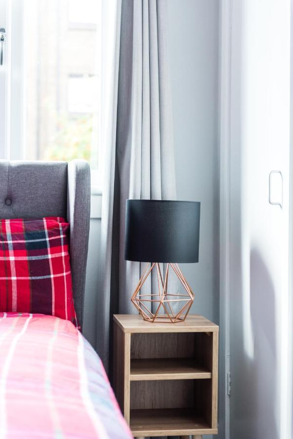 City Centre Stylish Apartment With Free Parking EDI Buitenkant foto